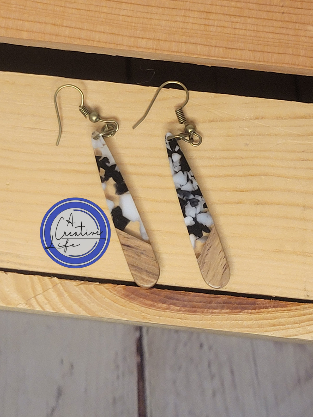 Walnut and Black/White Mosaic Resin Drop